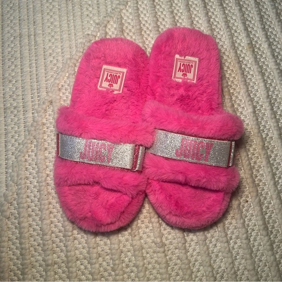 Juicy Couture Pink Slipper Slides - Picture 1 of 4